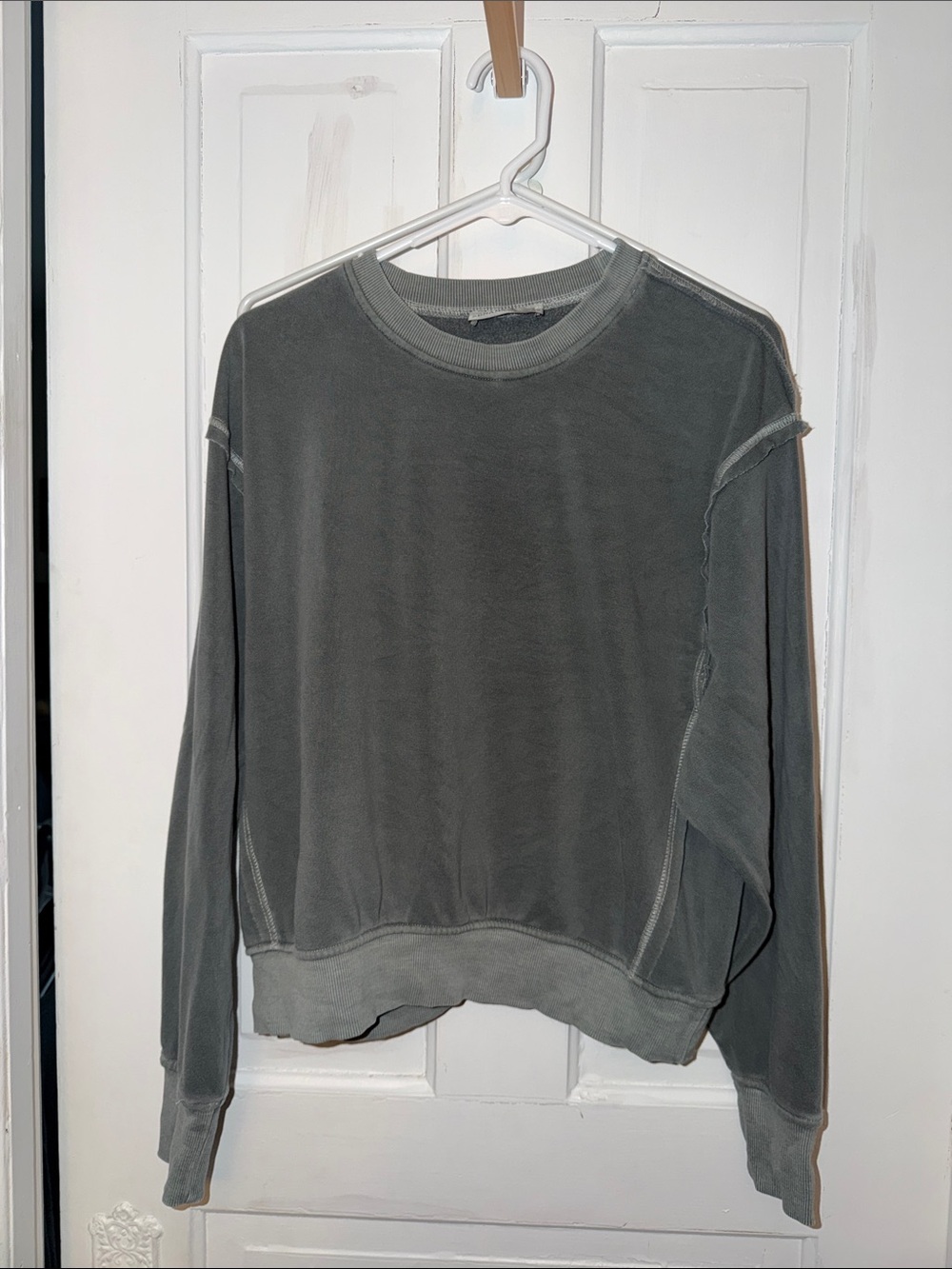 Zenana Women's Washed Crewneck Sweatshirt - Gray